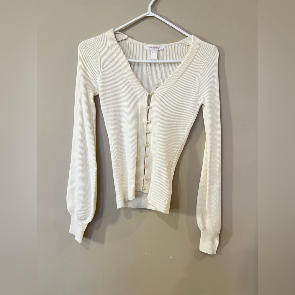 Elegant White Cardigan Sweater